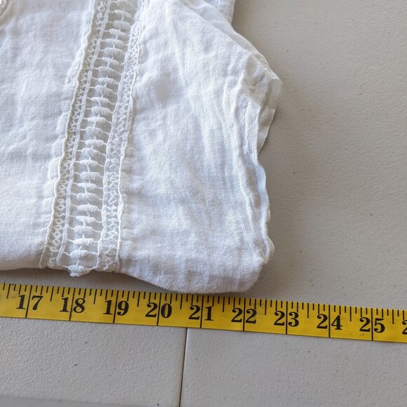 Alessia Pacini white linen blouse with cap sleeves and lace cut-outs - Picture 7 of 10